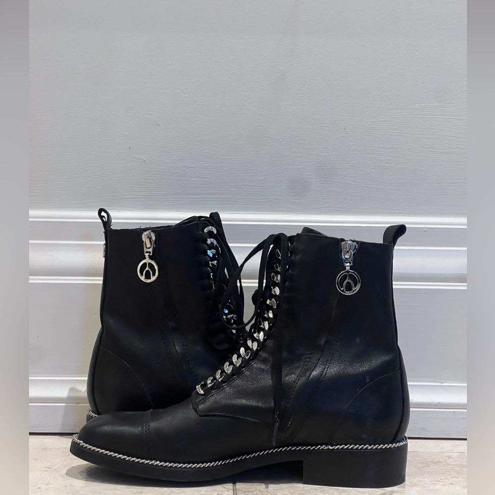 Wishbone Elegant Black Lace-Up Boots with Silver Accents